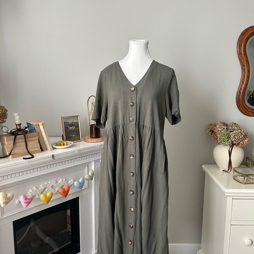 Neuflora Elegant Olive Green Button-Down Dress